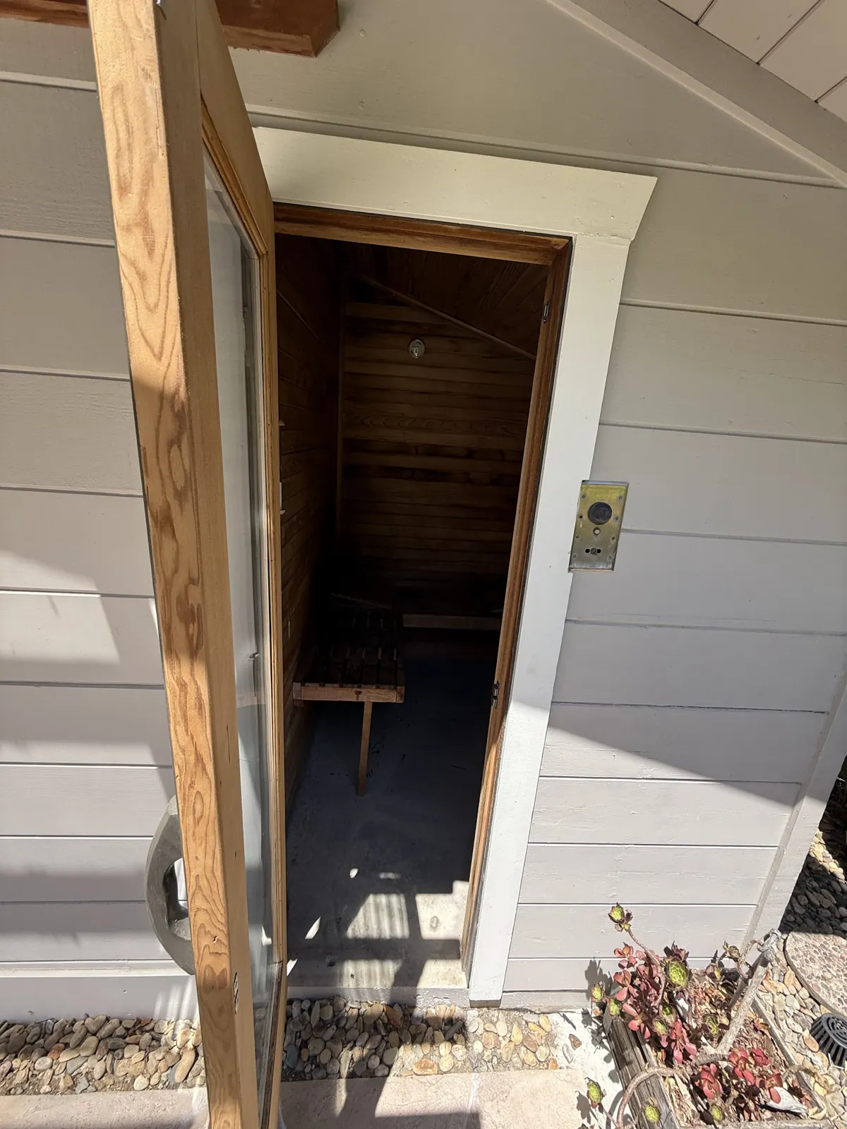 Sauna renovation with infrared and a Finnleo heater, Lafayette: photograph 3