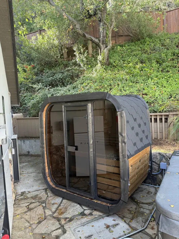 SaunaLife CL4G cube sauna, Los Gatos: photograph 1