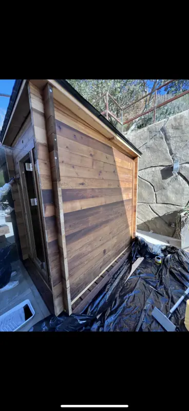 Outdoor cabin sauna on a new deck, Mill Valley: photograph 1