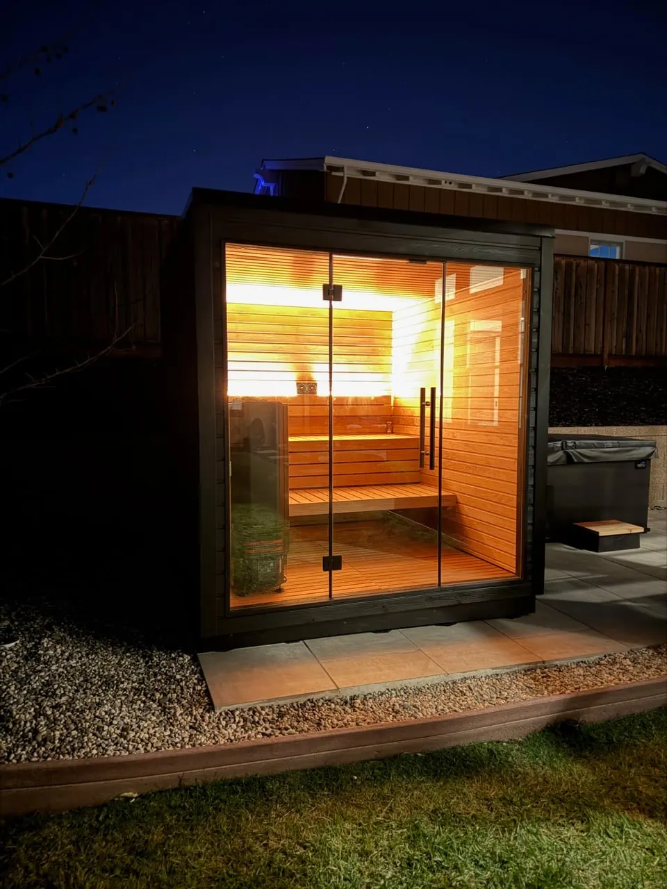Auroom Mida L with a Saunum heater, Moraga: photograph 4