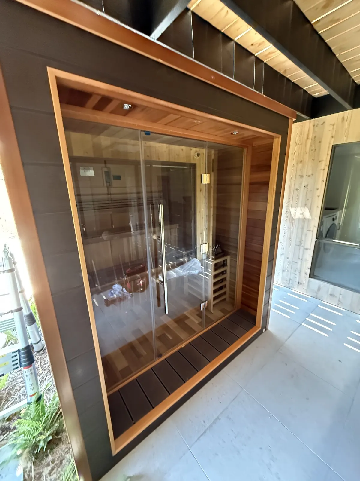 Golden Designs Bergen, six-person outdoor sauna, Tiburon: photograph 4